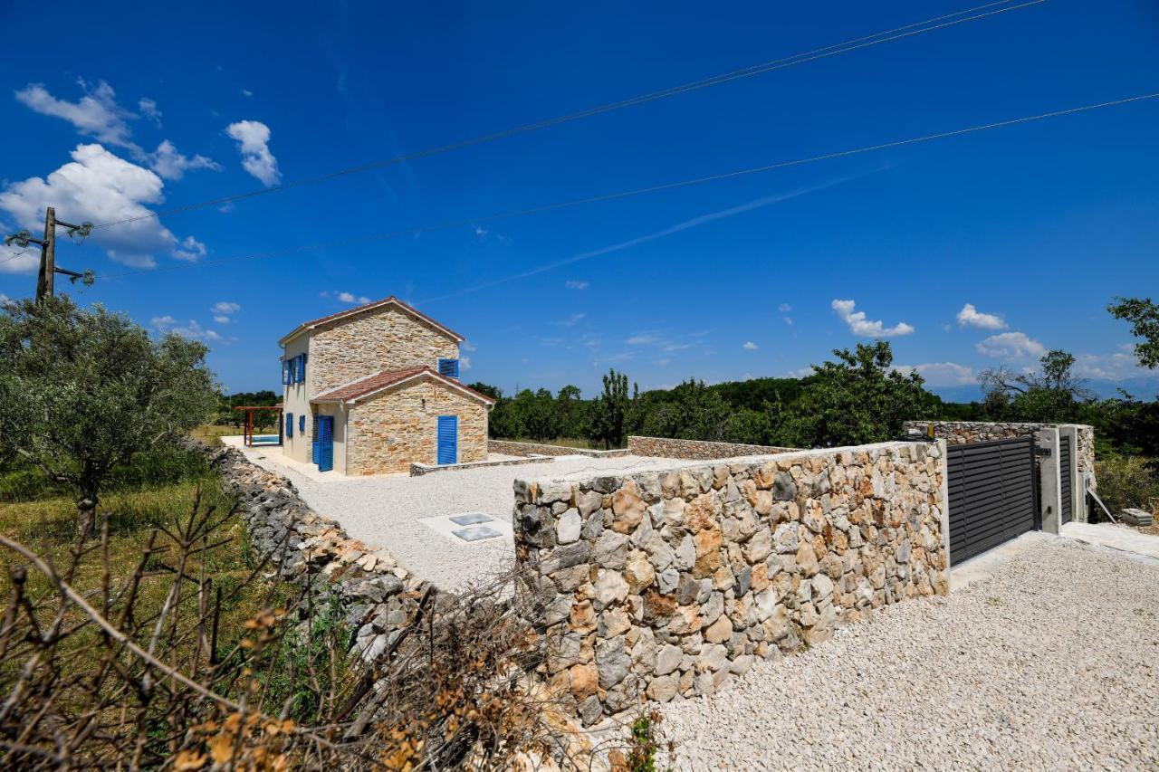 Villa Padelin Sukosan Exterior photo